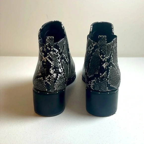 Clean Bar III Gabby Snakeprint Booties Size 7 - Picture 3 of 7